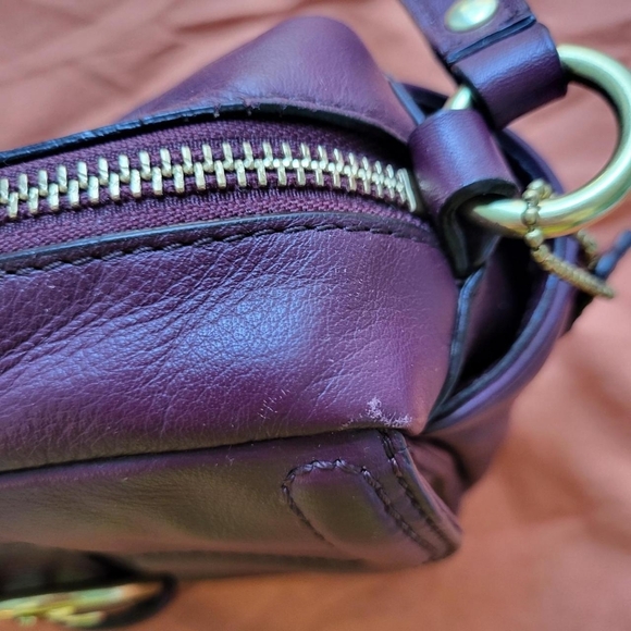 Coach Plum F25150 Campbell Camera Bag - Picture 7 of 8